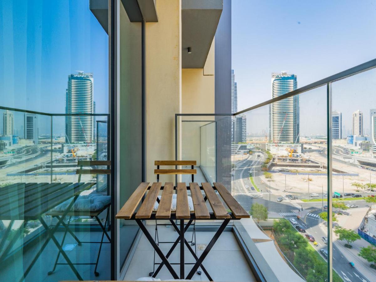 Appartamento Downtown Decadence : A 1br Urban Sanctuary Dubai