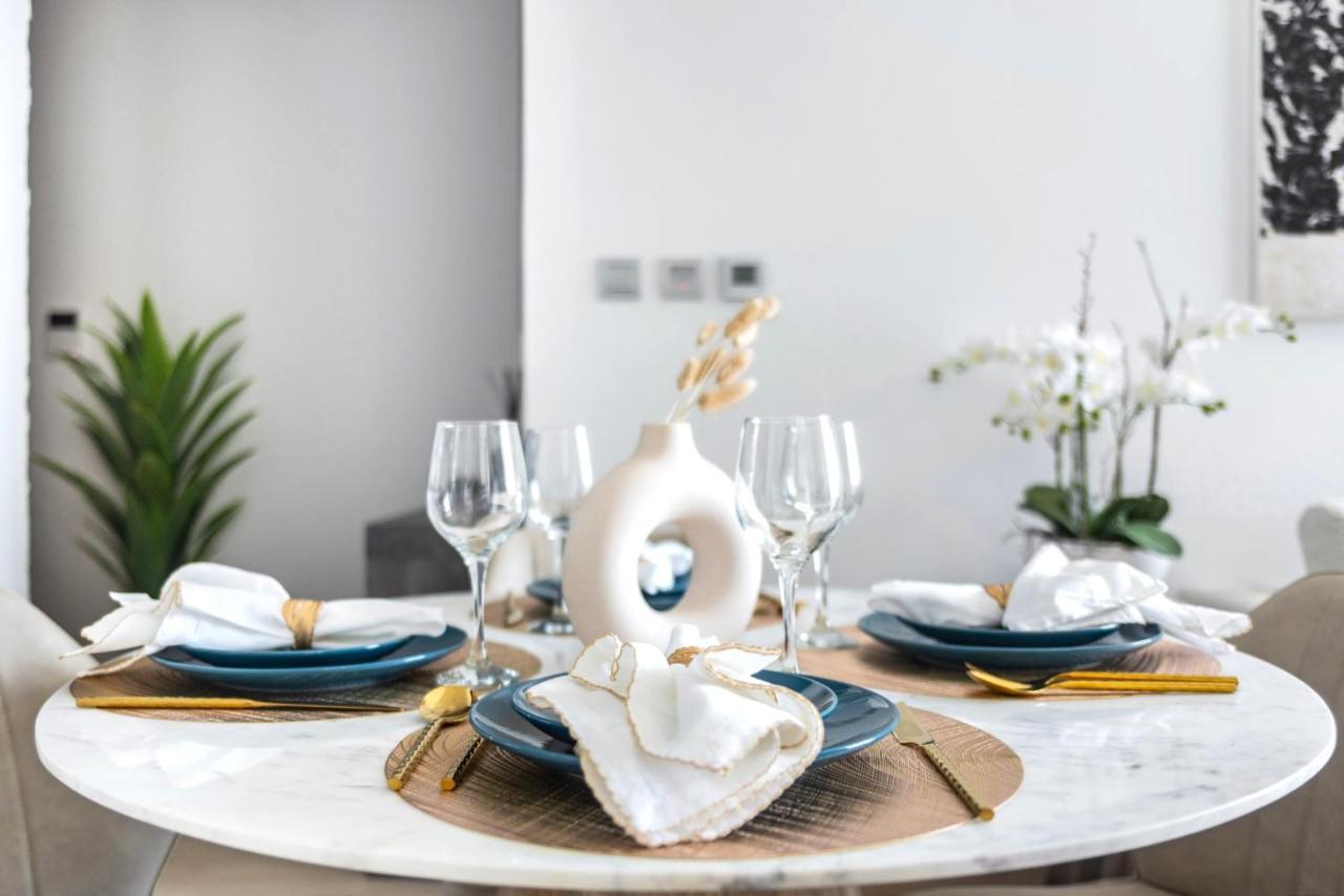 Exquisite 1 Bdr In The Heart Of Marina- One Tower Apartament *