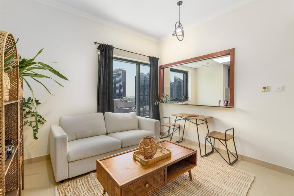 1bdr On The Marina Walk - Time Place Tower Apartment