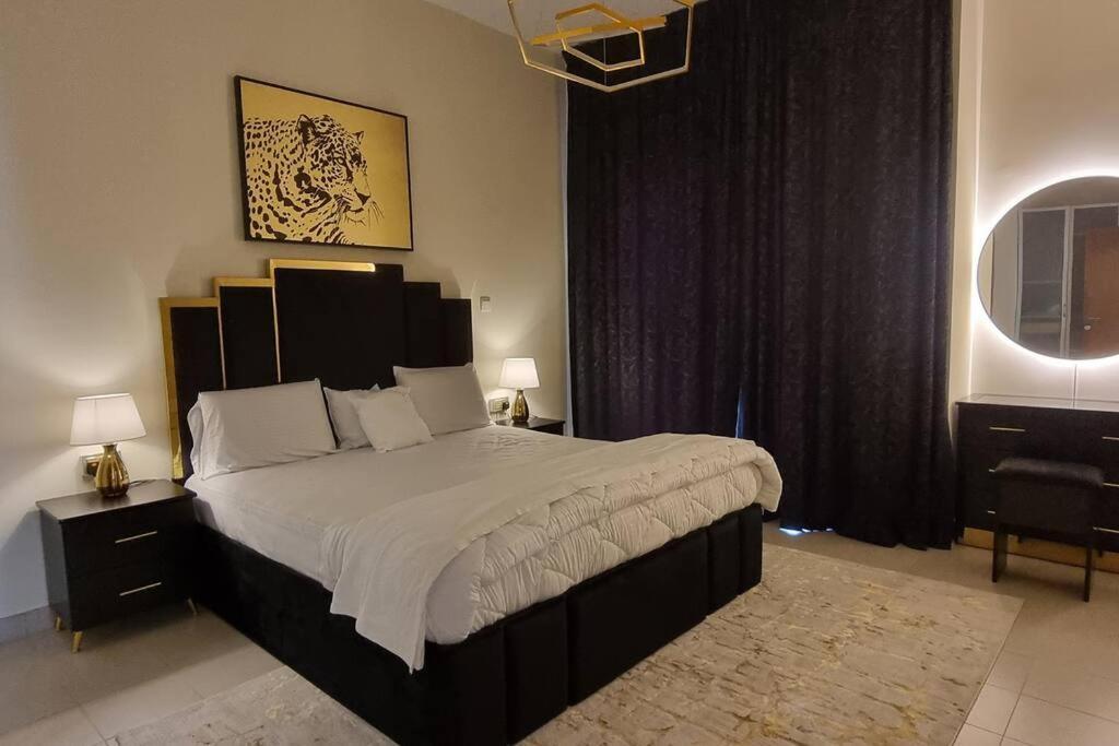 2 Bedroom With Pool View Brand New Apartment Dubai