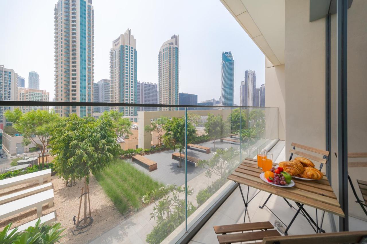 Eden's Homes & - Burj Royale * Dubai