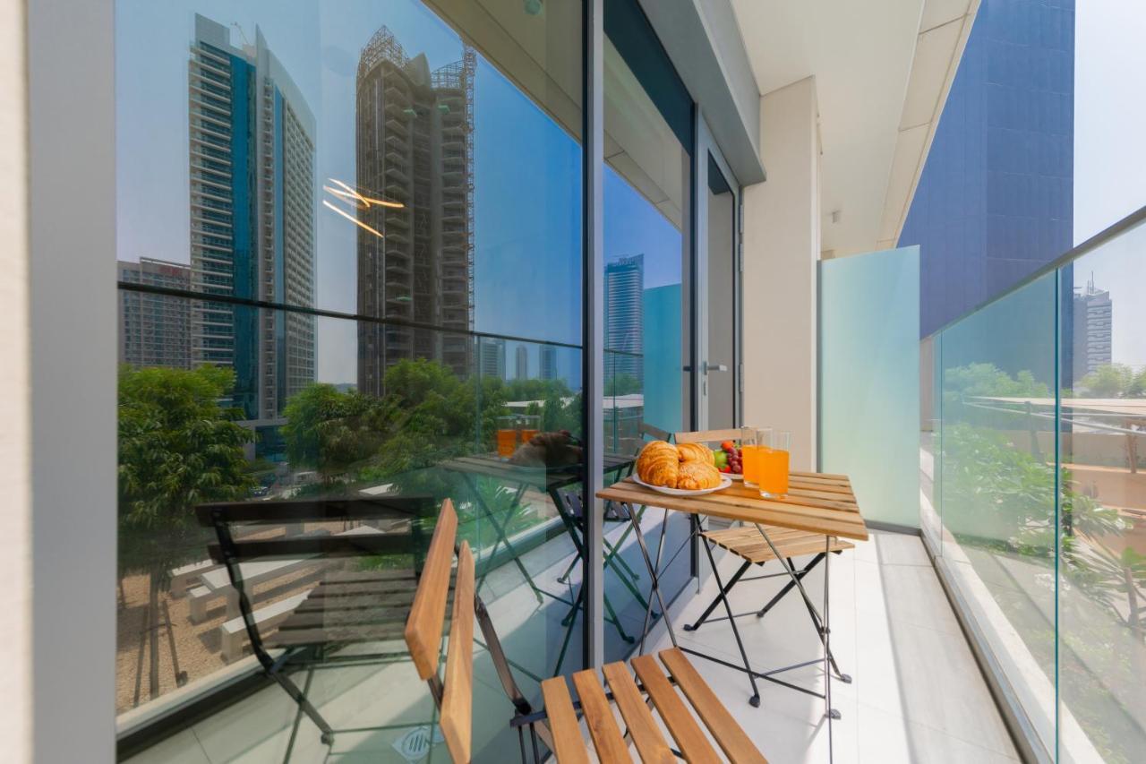 Eden's Homes & - Burj Royale *