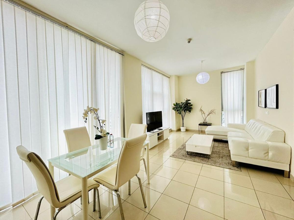 Apartment Spacious 2br With Central Location At Standpoint Tower