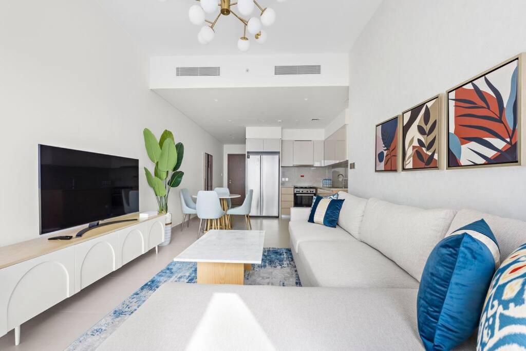Luxe Burj Royale 2br With Burj Khalifa View Dubai