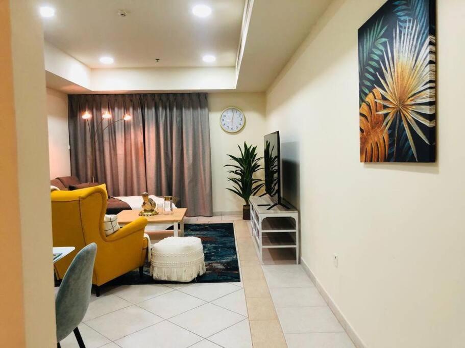 Apartment Enjoyable 2br In Marina Dubai