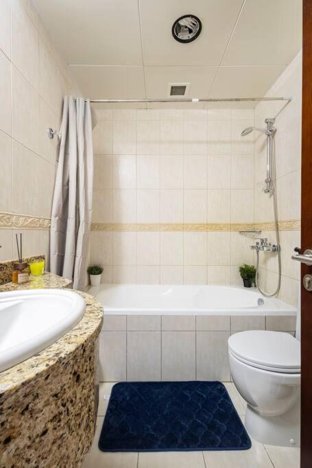 Enjoyable 2br In Marina *