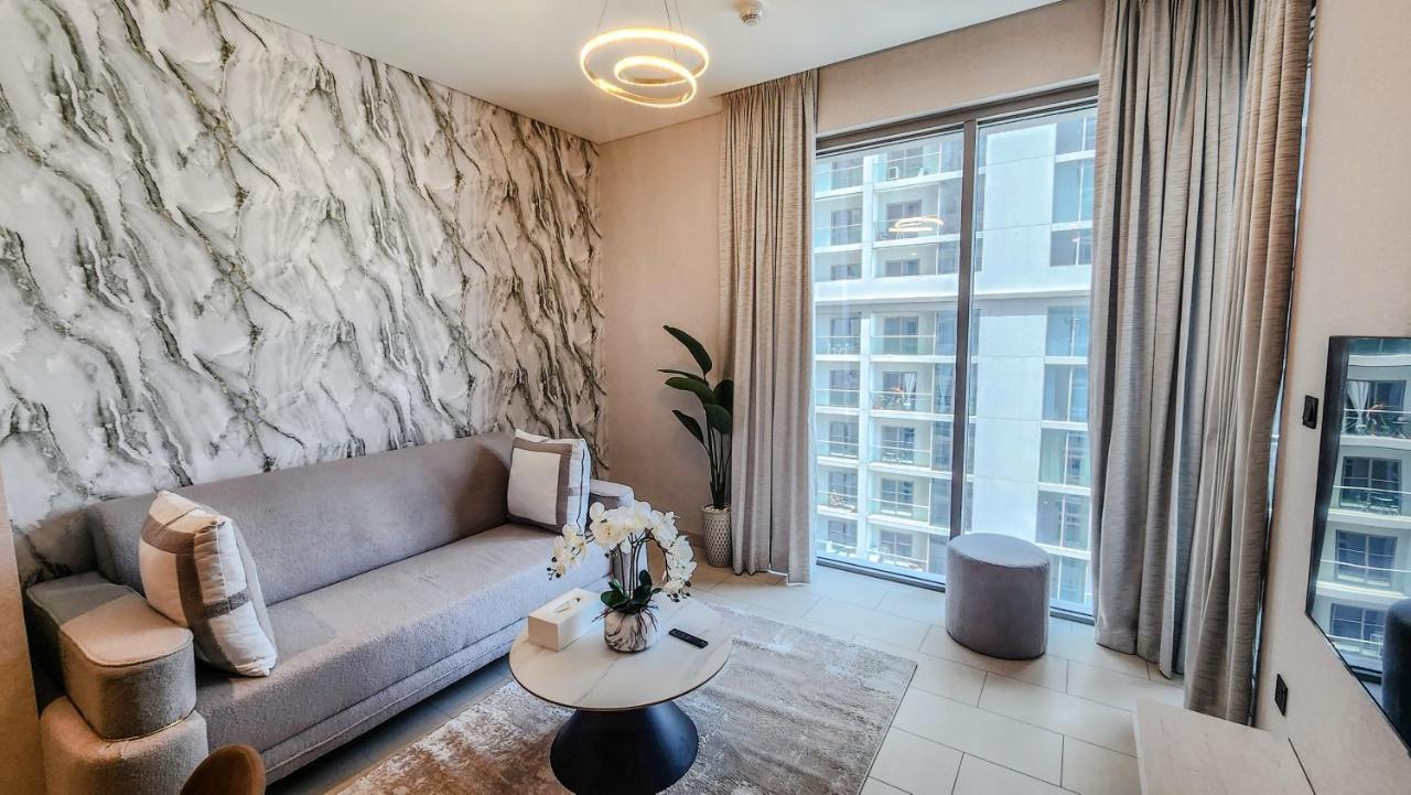 Apartemen By Latinem Luxury 1br Holiday Cvr B1603 Near Burj Khalifa *