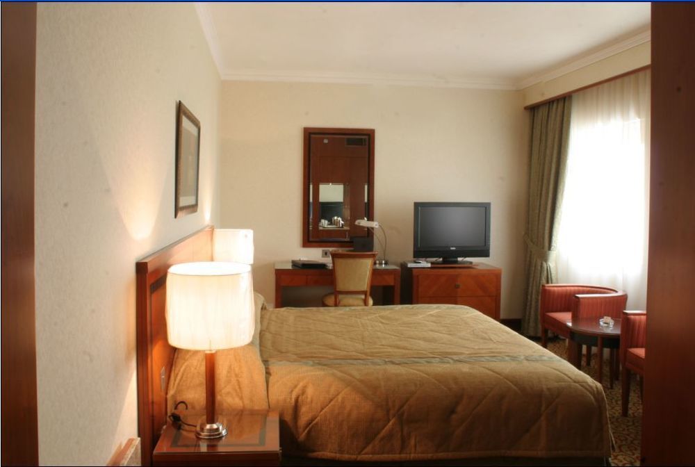Hotel Ramee Royal