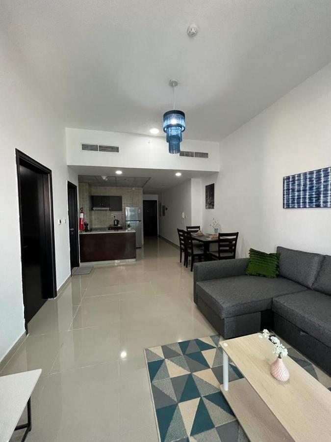 Apartment Elegant At Marina Dubai