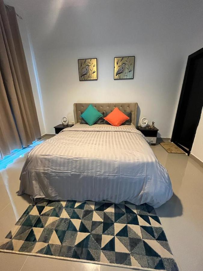 Elegant At Marina Apartment Dubai