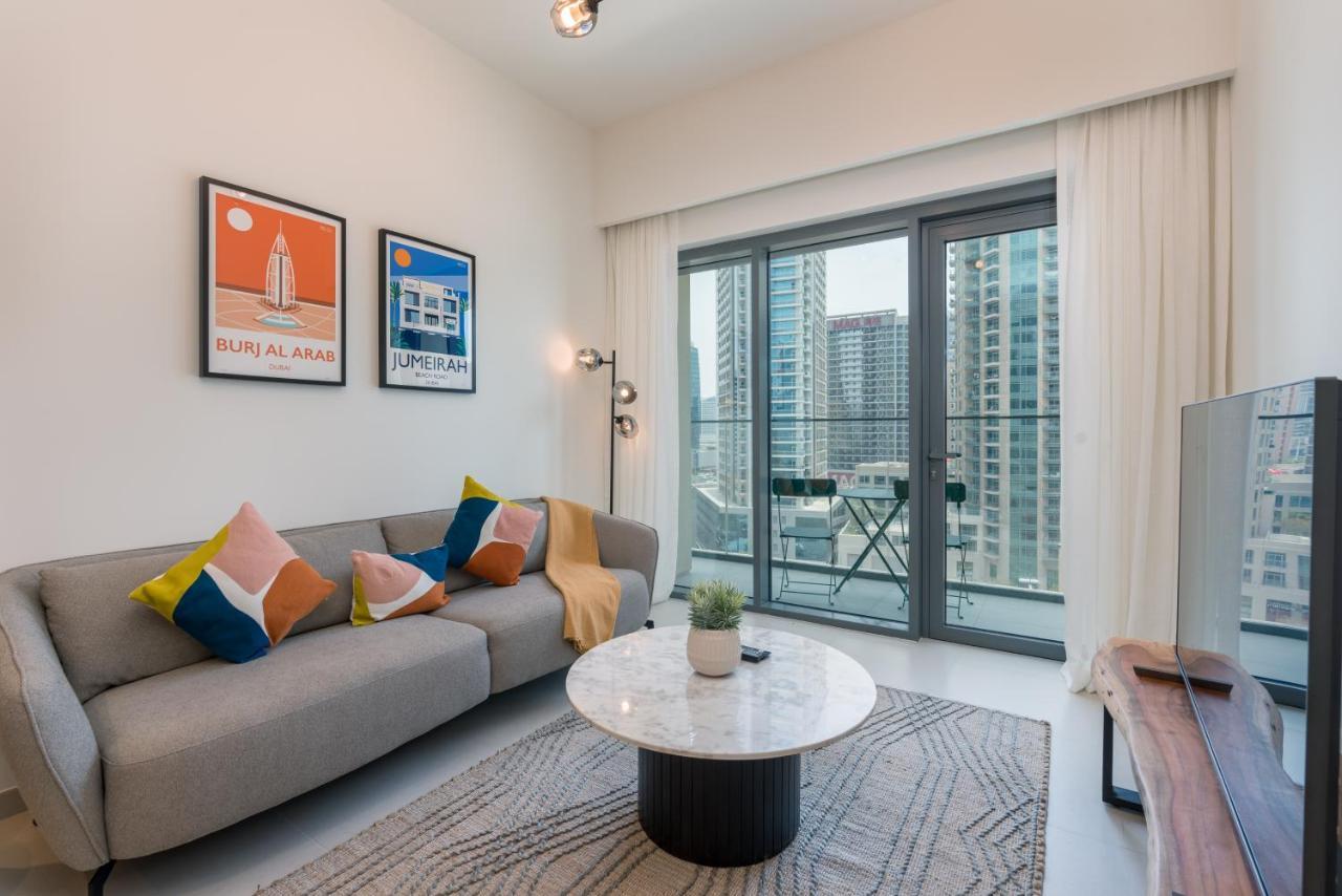 Luxury Burj Royale In The Heart Of Downtown Apartment