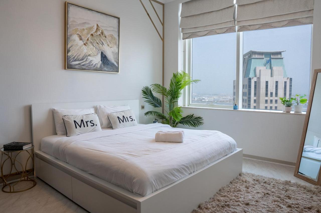 Veluxa - Designer 1 Bedroom With Sea View! Lägenhet