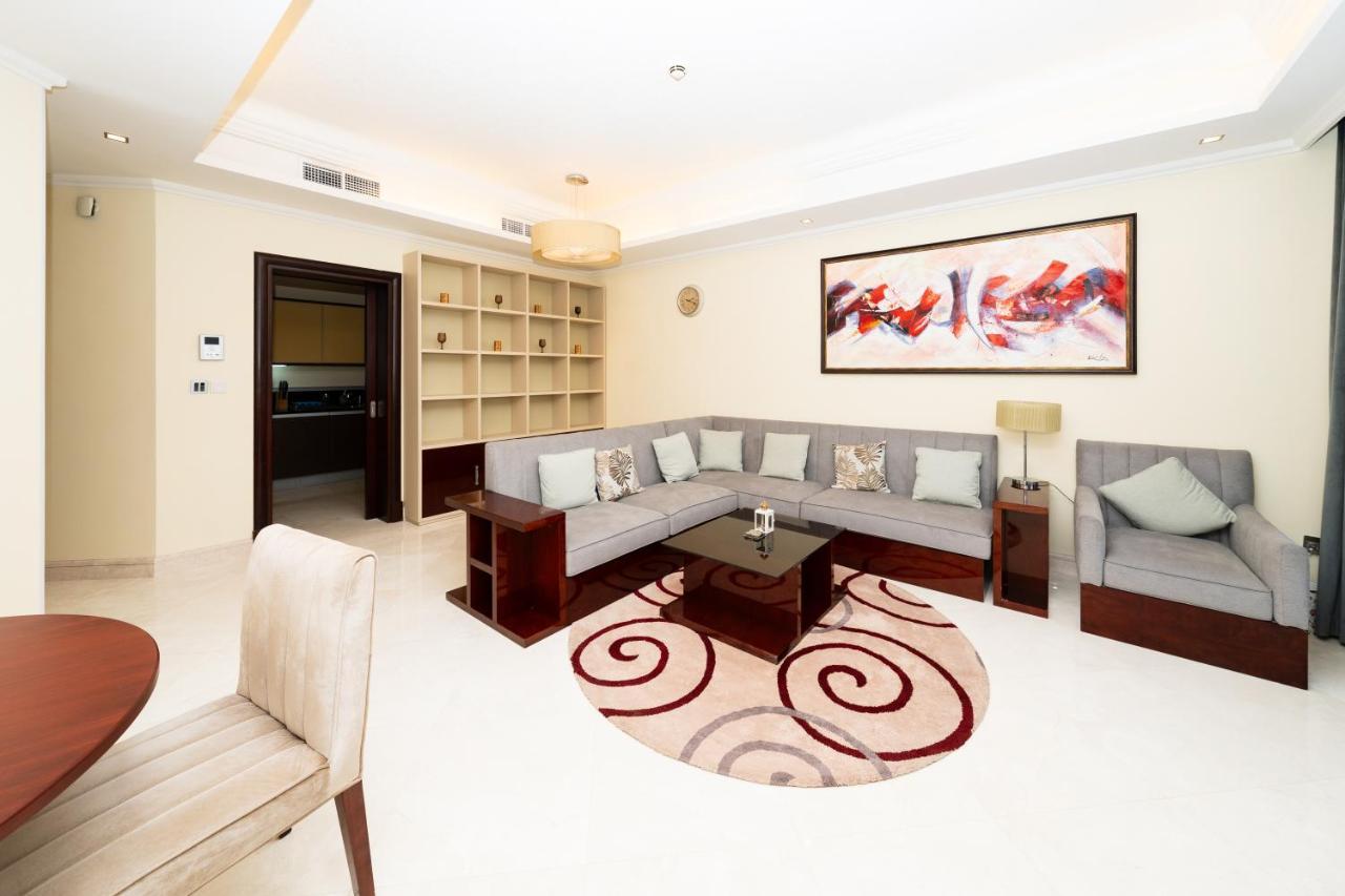 Grandeur Palm Jumeirah Beachfront & Pool