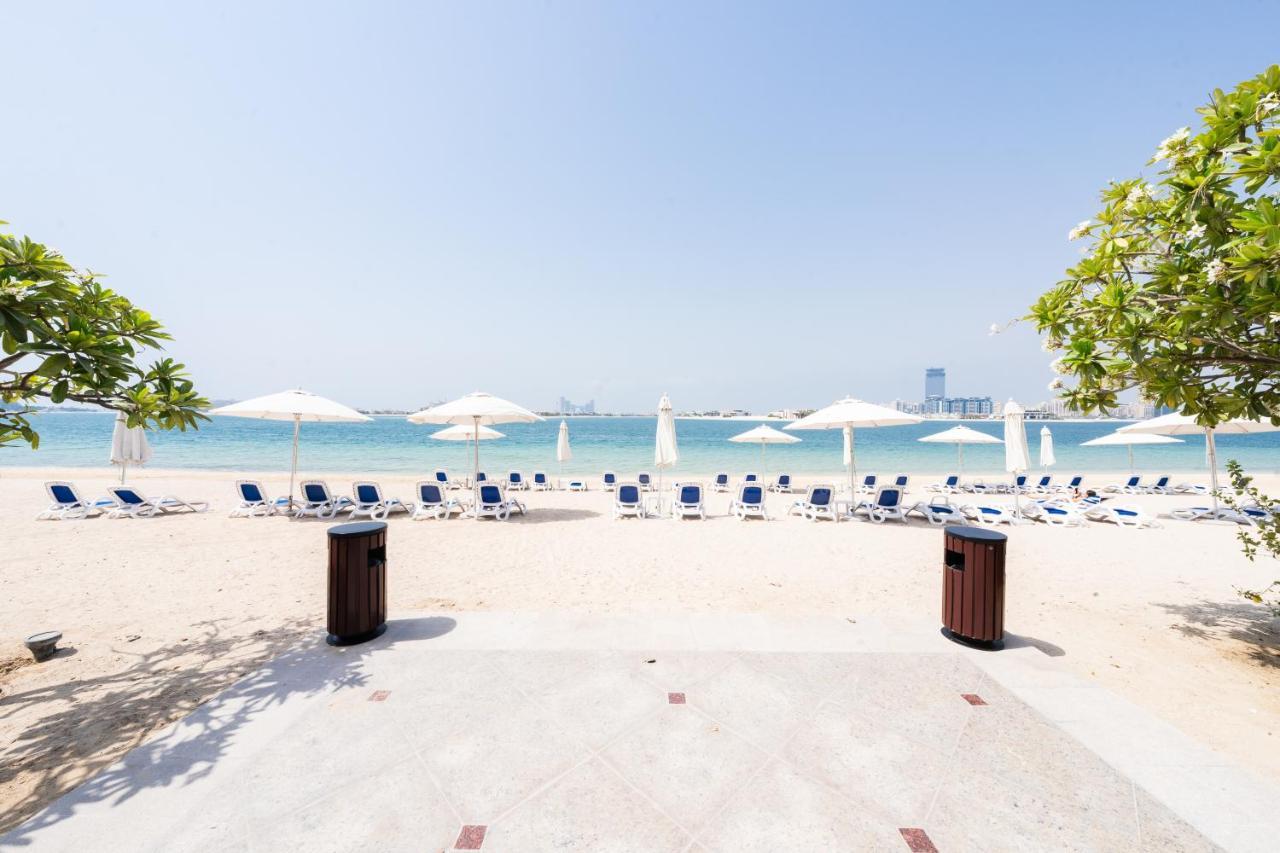Grandeur Palm Jumeirah Beachfront & Pool Apartment *