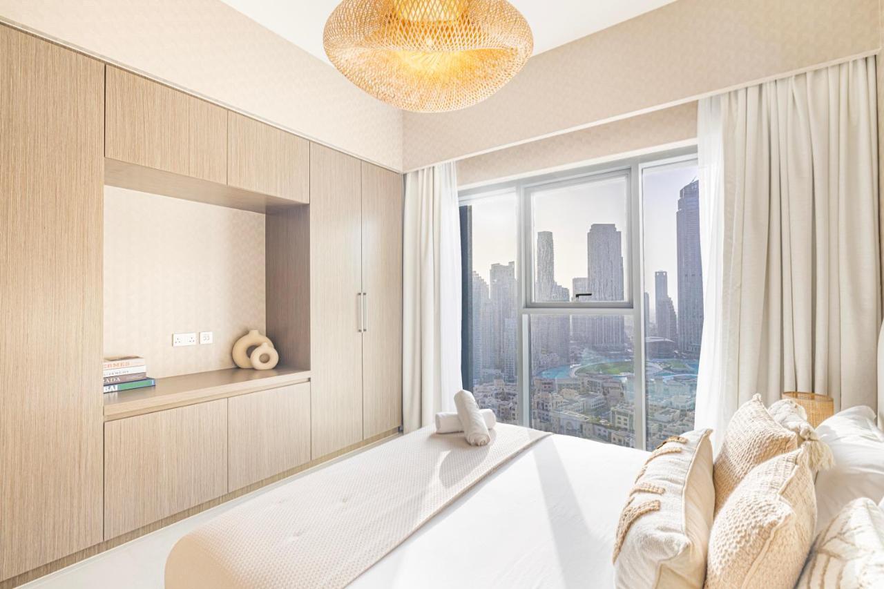 Luxury 2br With Full Burj Khalifa & Fountain View Apartment