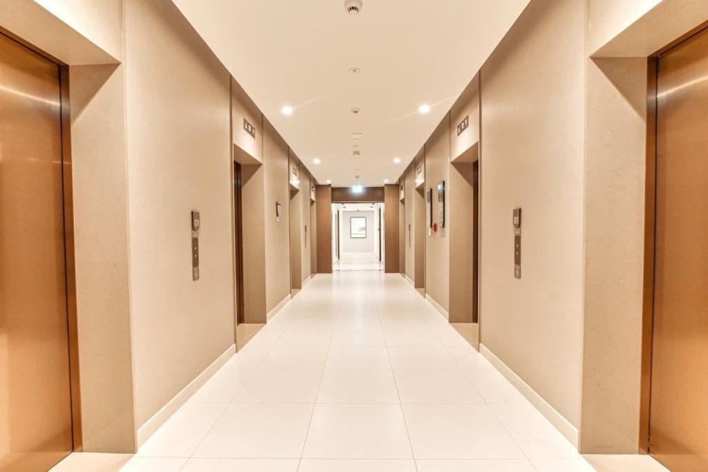 Apartamento Luxury 2br High Floor Apt. W/ Burj Khalifa View With Laser Light Show And Dancing Fountain View *