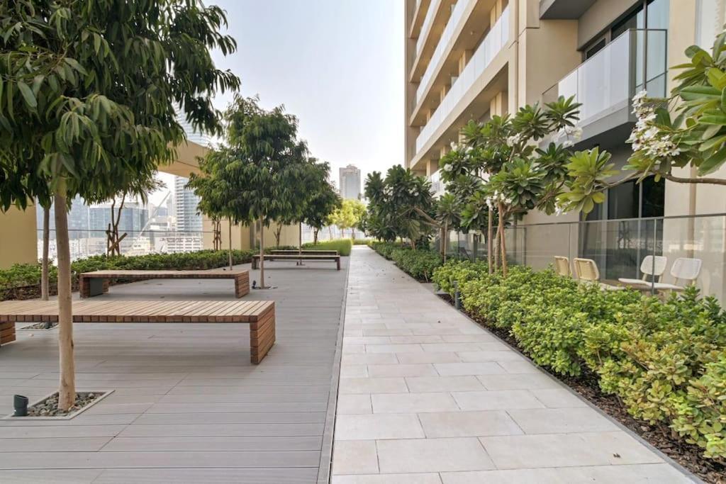 Luxury 2br High Floor Apt. W/ Burj Khalifa View With Laser Light Show And Dancing Fountain View Lejlighed