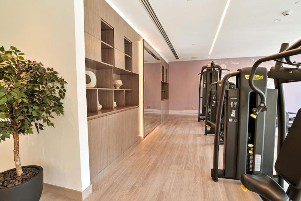 Luxury 2br High Floor Apt. W/ Burj Khalifa View With Laser Light Show And Dancing Fountain View Apartamento *