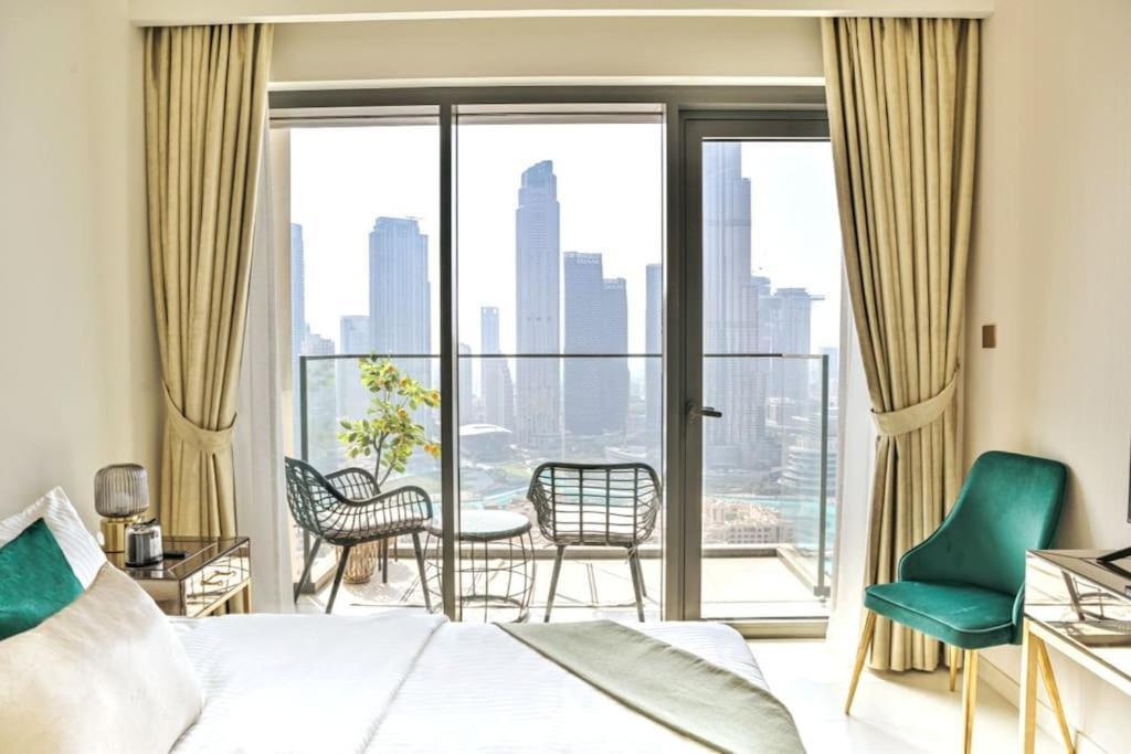 Luxury 2br High Floor Apt. W/ Burj Khalifa View With Laser Light Show And Dancing Fountain View Apartamento Dubái