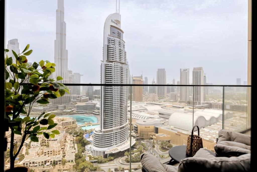 Luxury 2br High Floor Apt. W/ Burj Khalifa View With Laser Light Show And Dancing Fountain View Apartamento Dubái