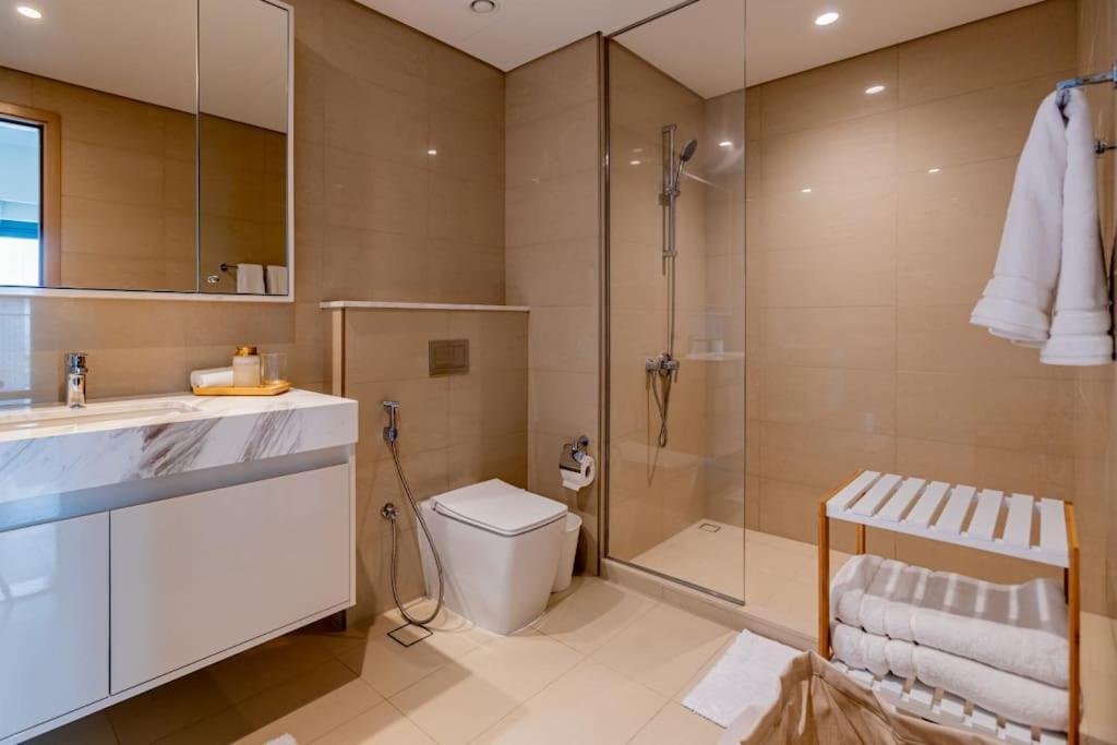 Luxury 2br High Floor Apt. W/ Burj Khalifa View With Laser Light Show And Dancing Fountain View Apartamento Dubái