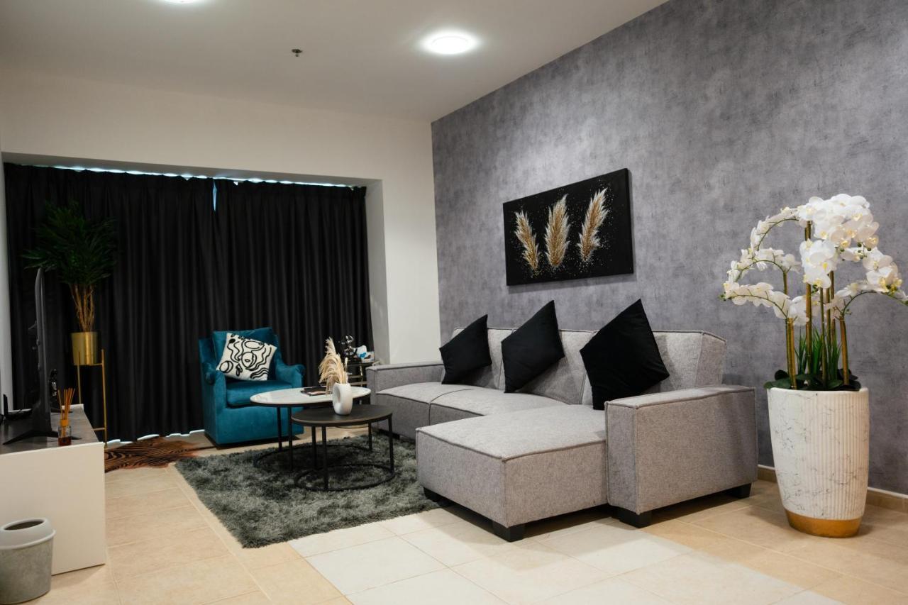 Elite 2br Luxurious Palm View In Marina