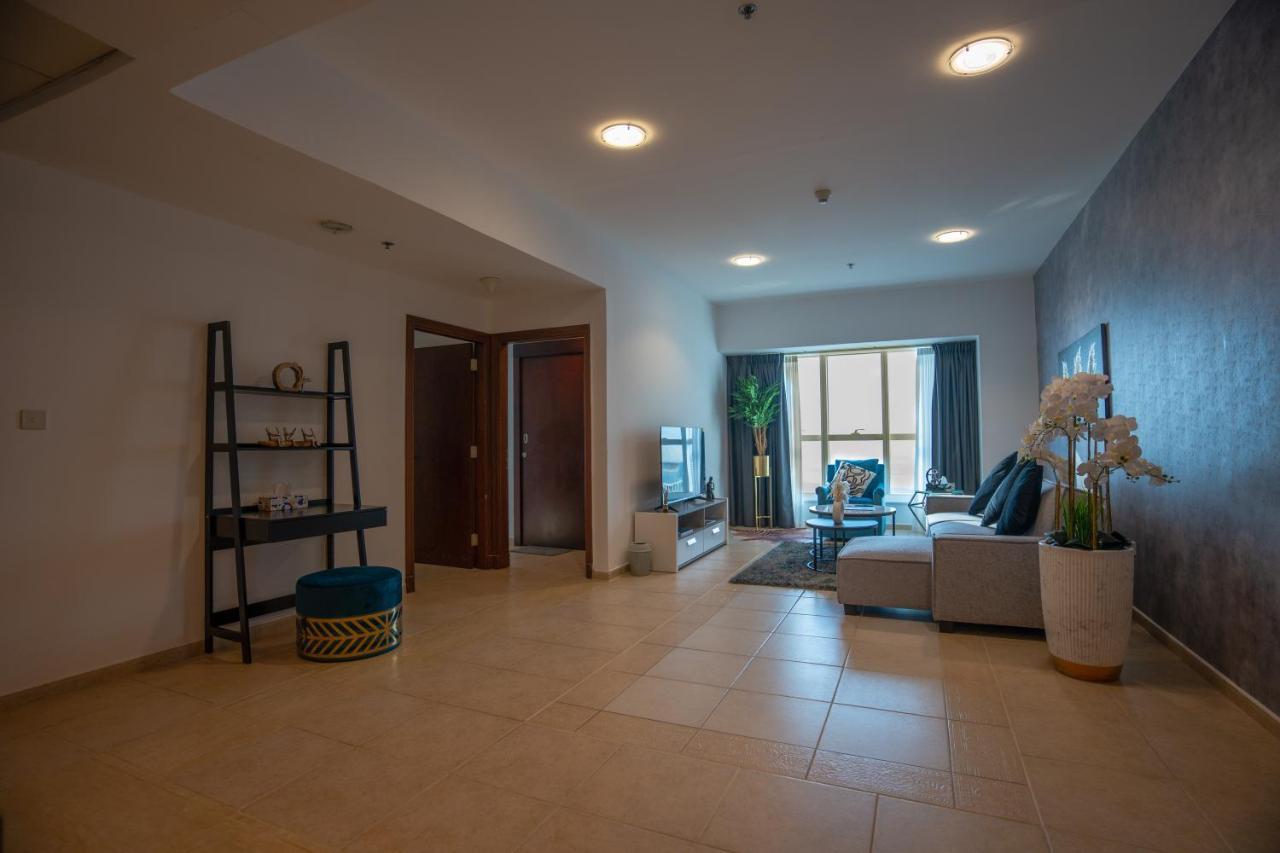 Elite 2br Luxurious Palm View In Marina Apartahotel