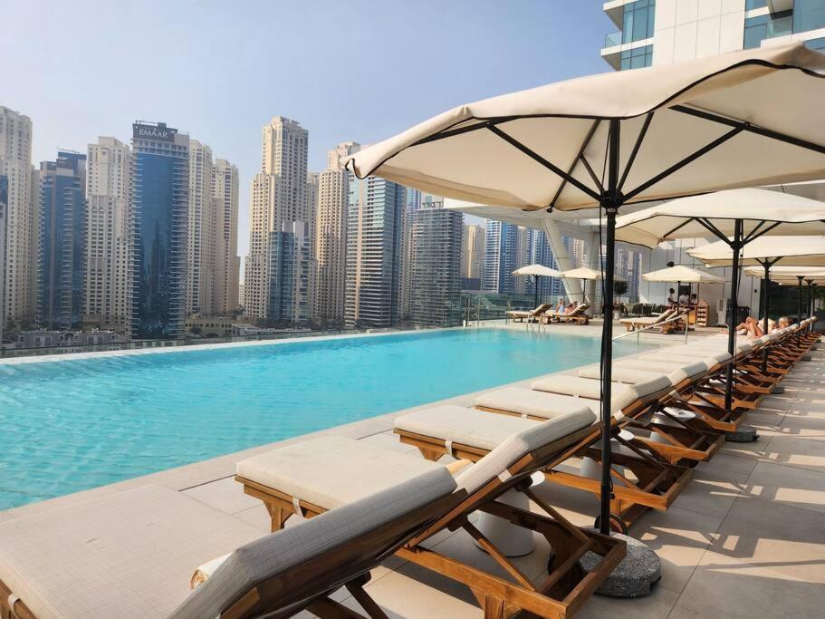 Appartamento Vida Marina & Yacht Club, 1 Bedroom With Marina And Sea View Dubai