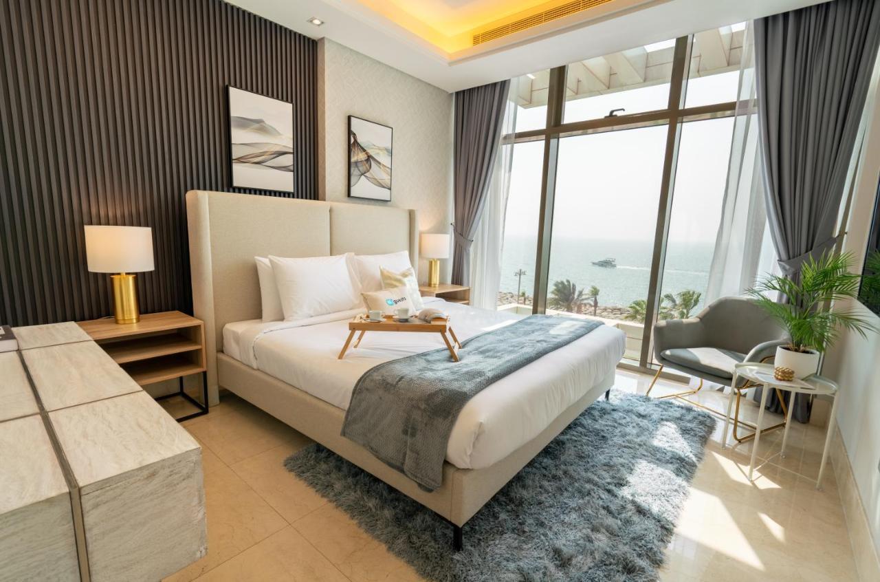 Higuests - Unparalleled Sea View From Unique Corner Unit Appartement