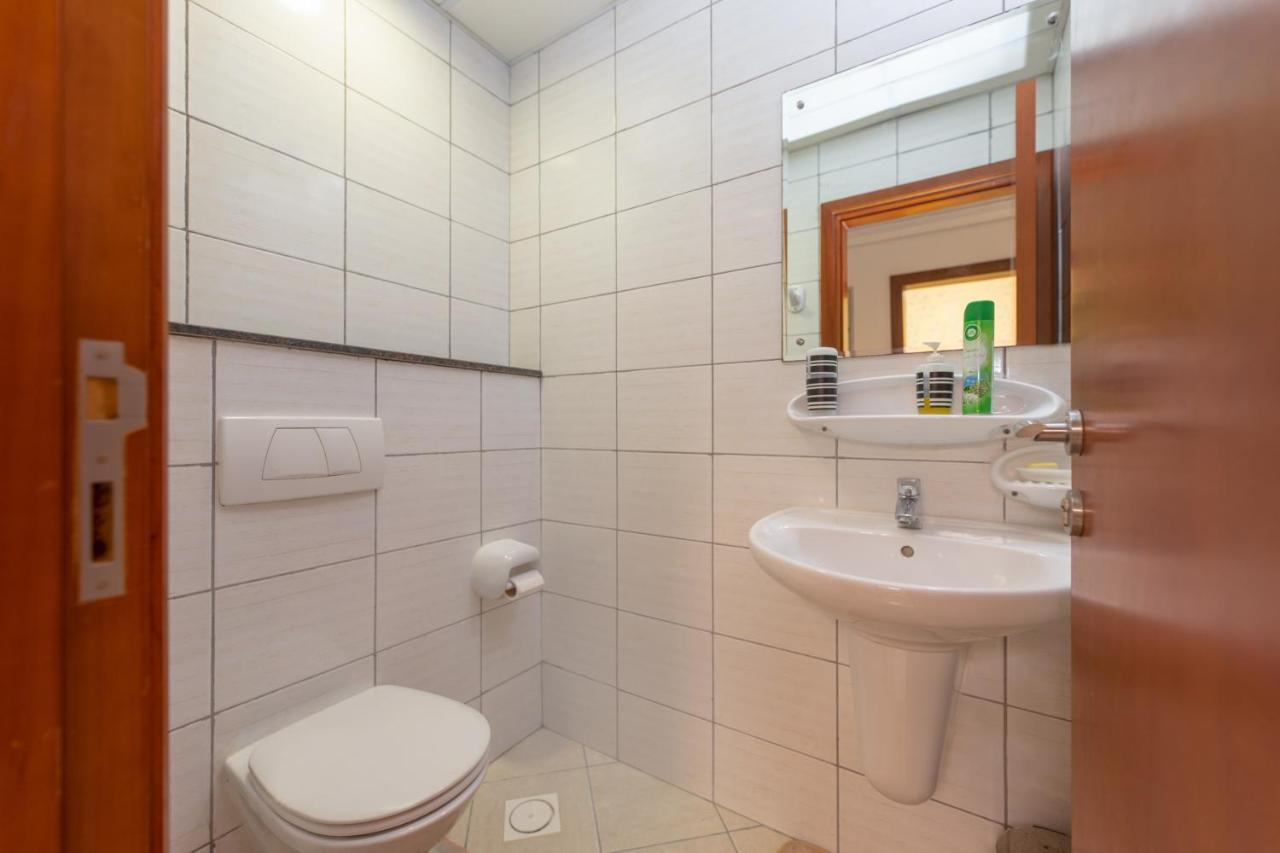 A Place Like A In Marina Apartemen Dubai