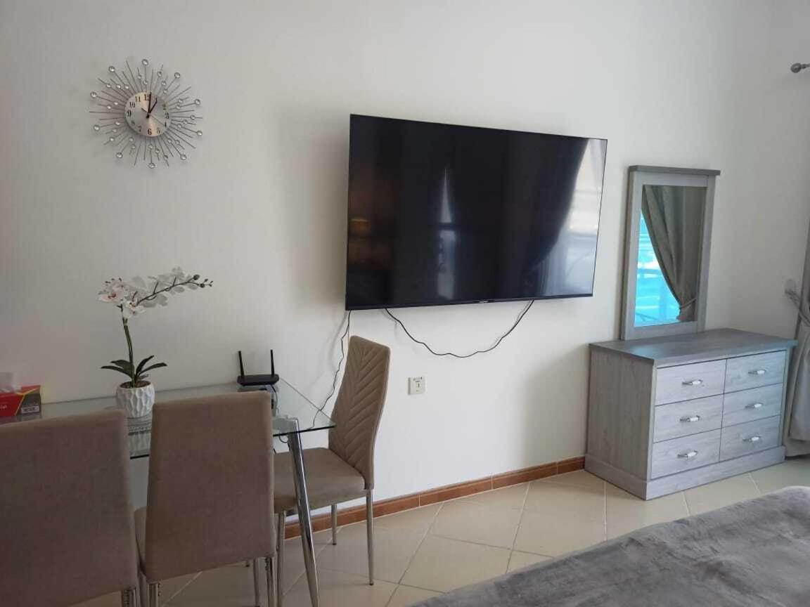 Diamond 2 Tower Marina Apartamento *