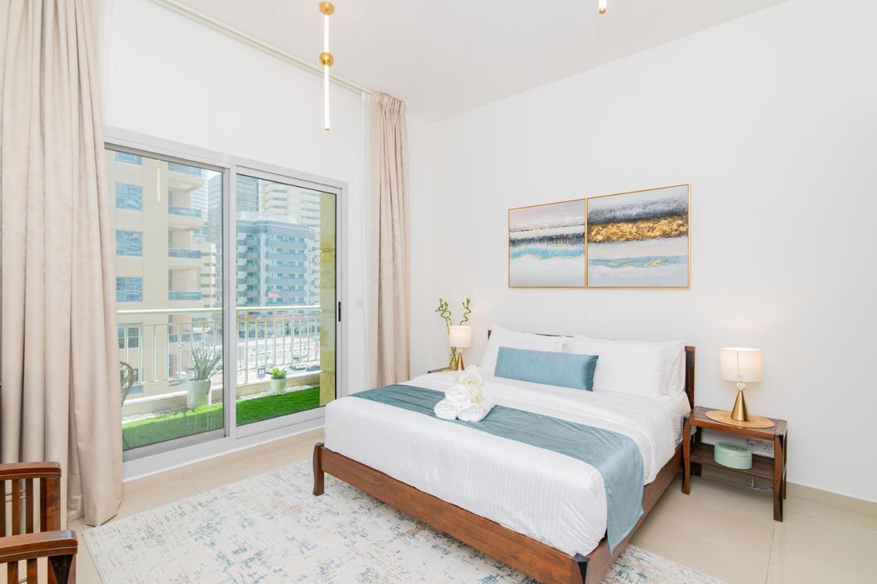 Marina,jbr -luxurious 2 Bedroom King Apartahotel