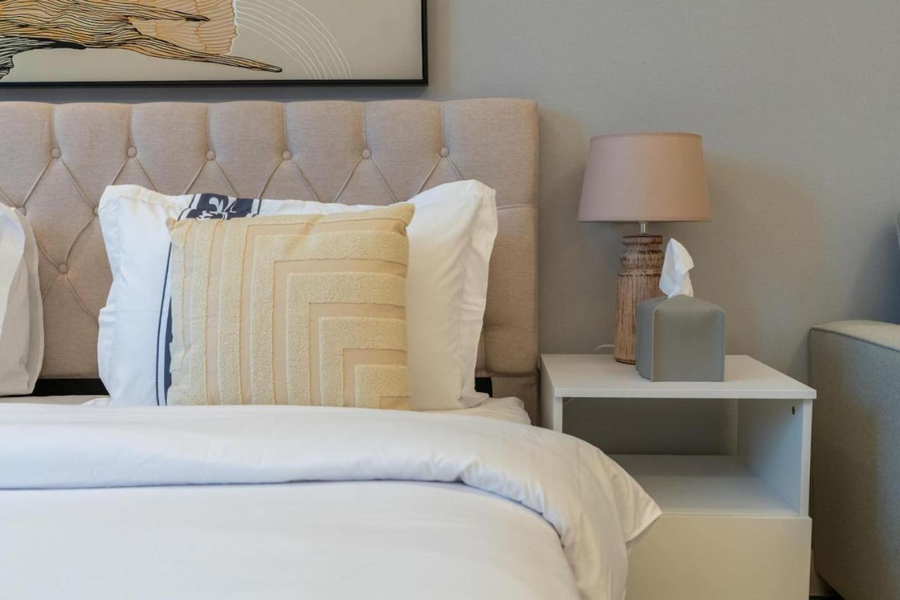 White Sage - Luxury A Few Minutes Away From Mall Apartment Dubai