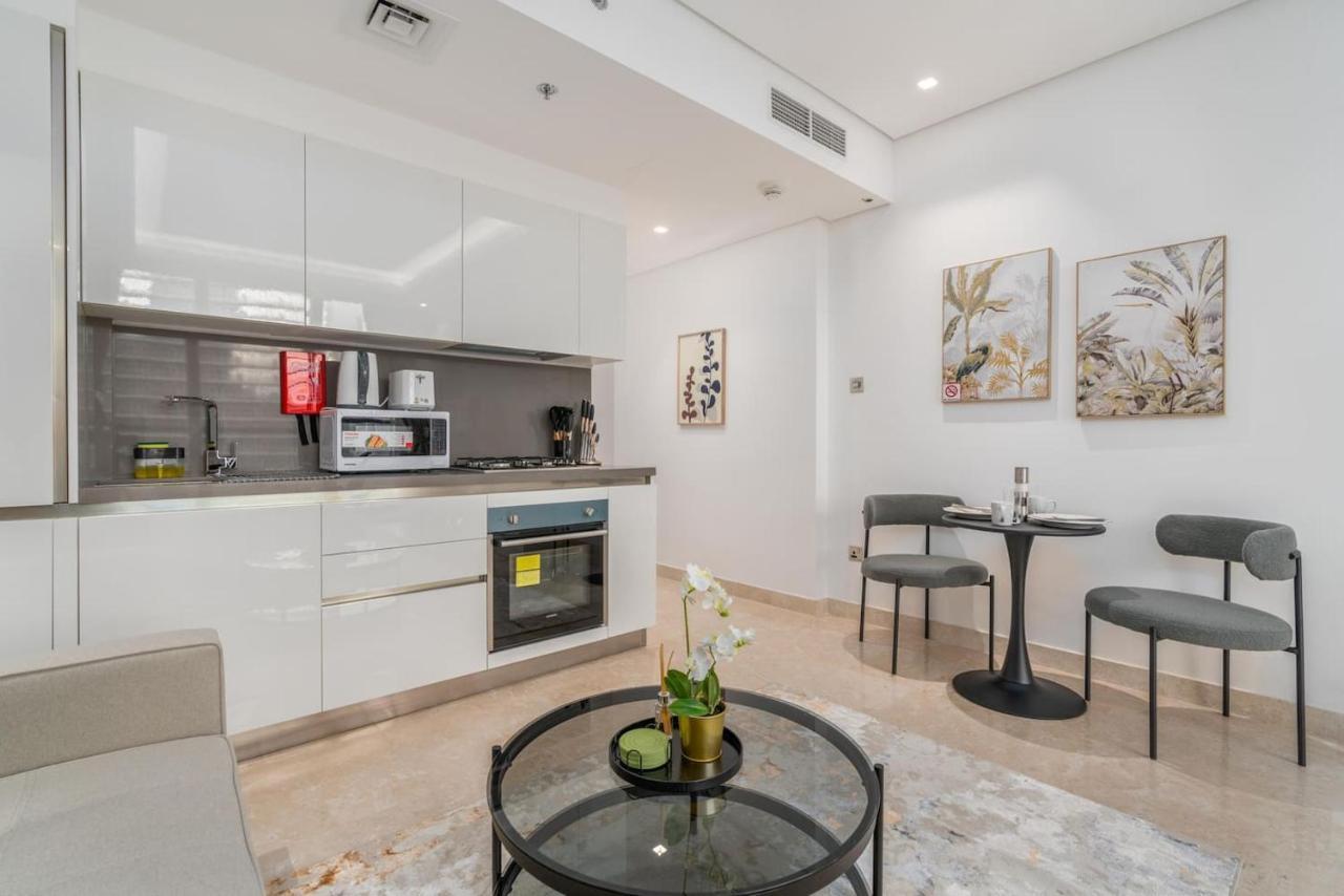 White Sage - Luxury A Few Minutes Away From Mall * Dubai
