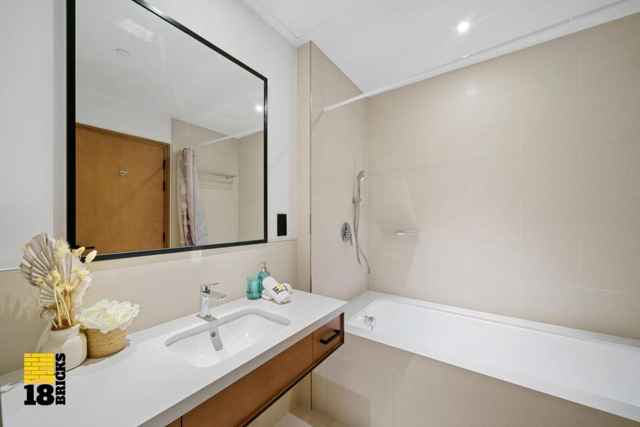 The Yacht At Vida Marina Apartment Dubai