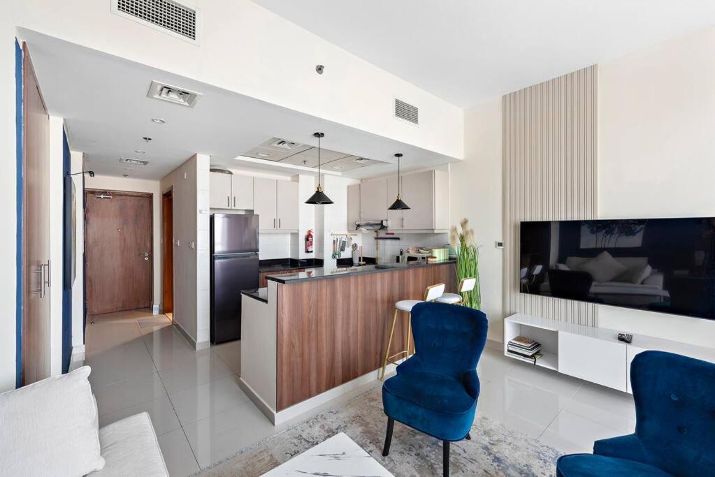 Vibrant With Pool, Gym, Free Parking & Fast Wifi Apartamento *