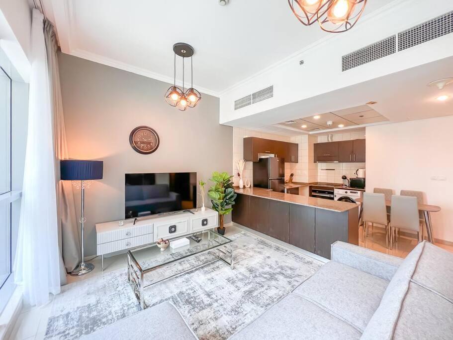 Stonetree - Furnished 1br Near Marina Walk Dubaï