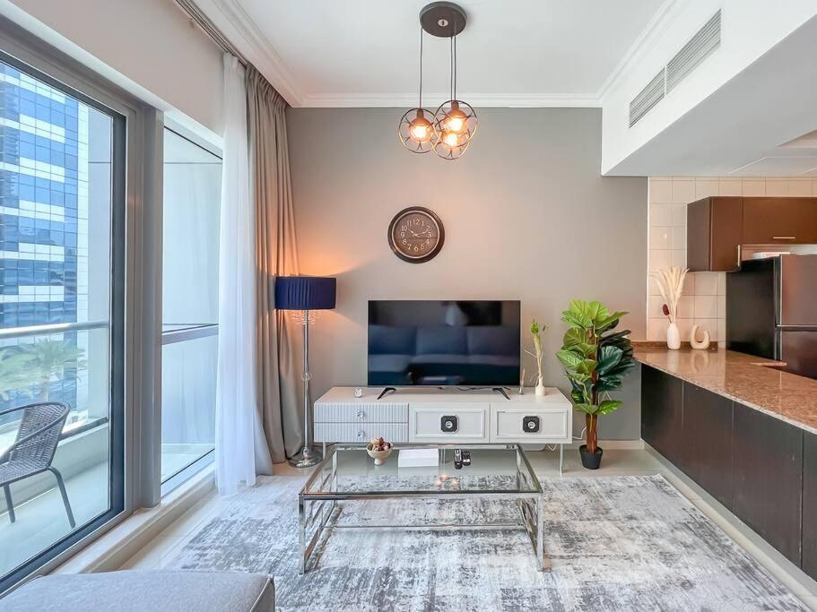 Stonetree - Furnished 1br Near Marina Walk *