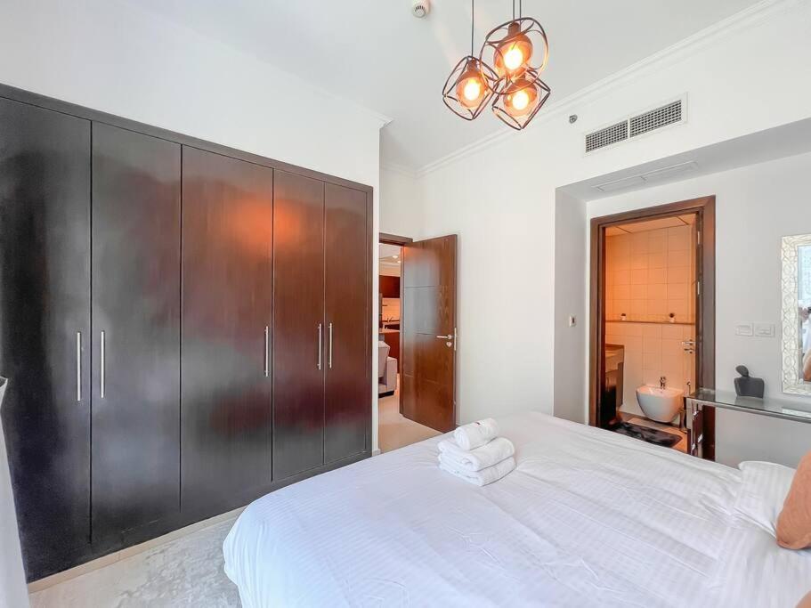 Stonetree - Furnished 1br Near Marina Walk * Dubaï