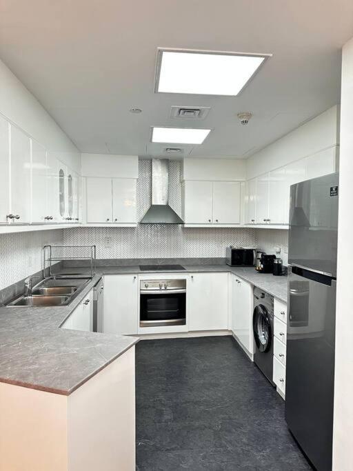 2 Bdr In Marina Terrace Marina Apartamento