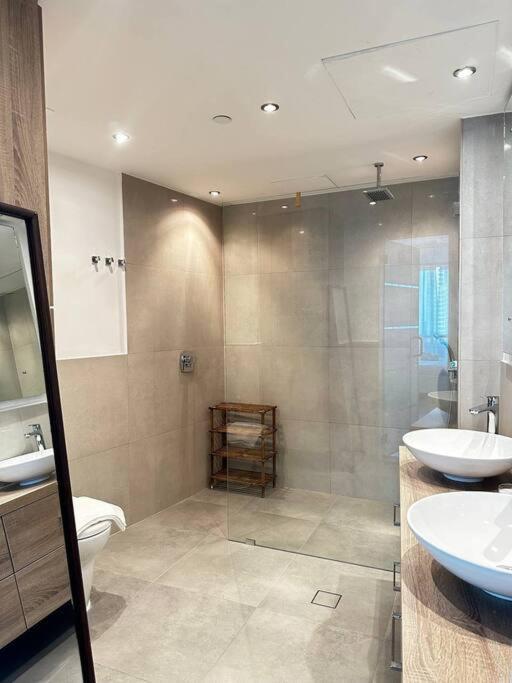 2 Bdr In Marina Terrace Marina Apartamento *