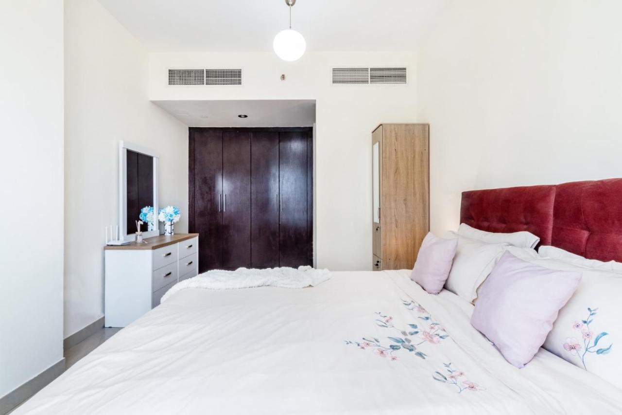 Apartamento Amazing 1br In Jlt With View Near Marina And Jbr Dubái