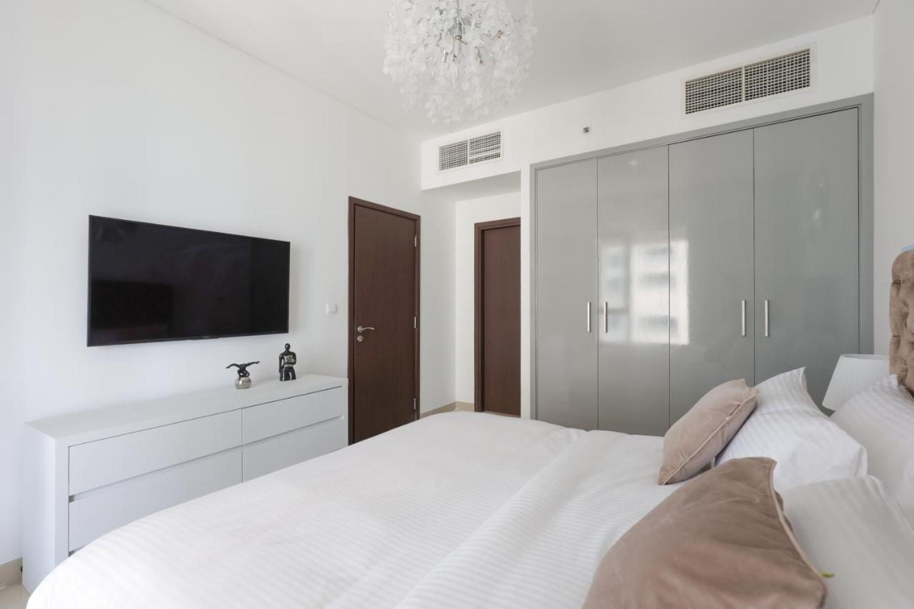 New Luxury 2bdr With Burj Khalifa And Fountain View Apartment Dubai