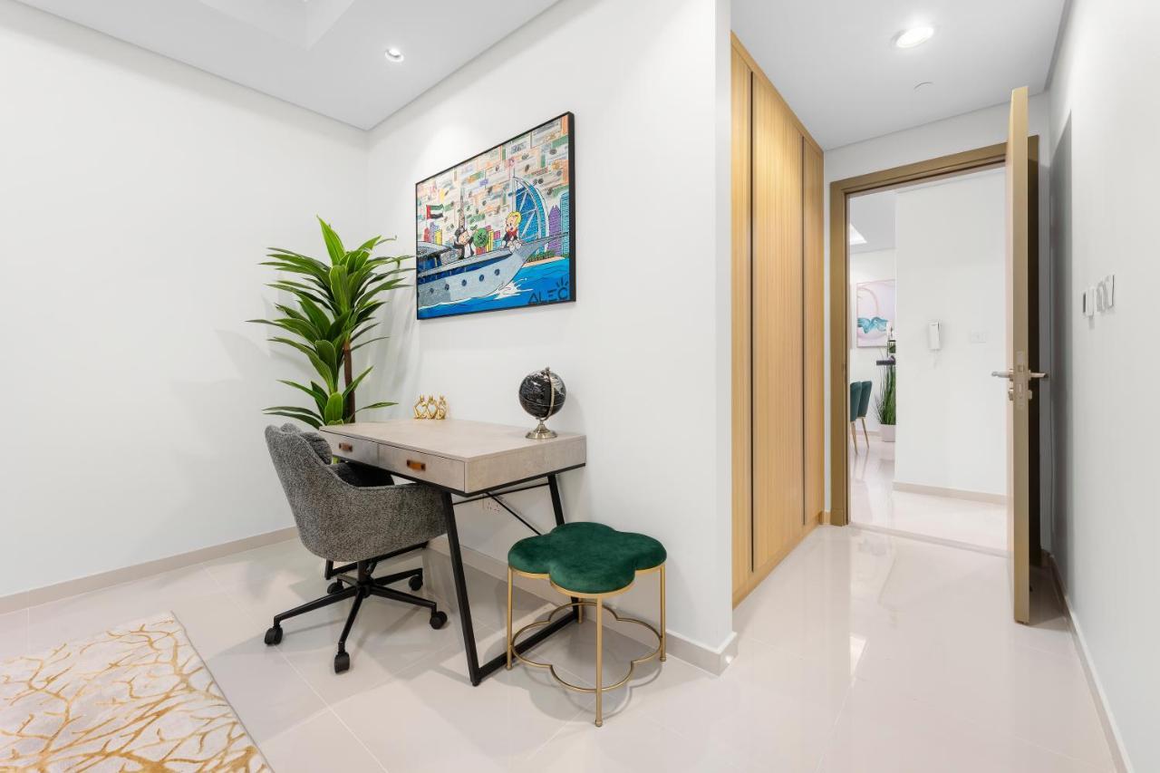 Full Burj Khalifa View Lux 2bedroom With Rooftop Pool Location In Paramount Midtown Appartement Dubai