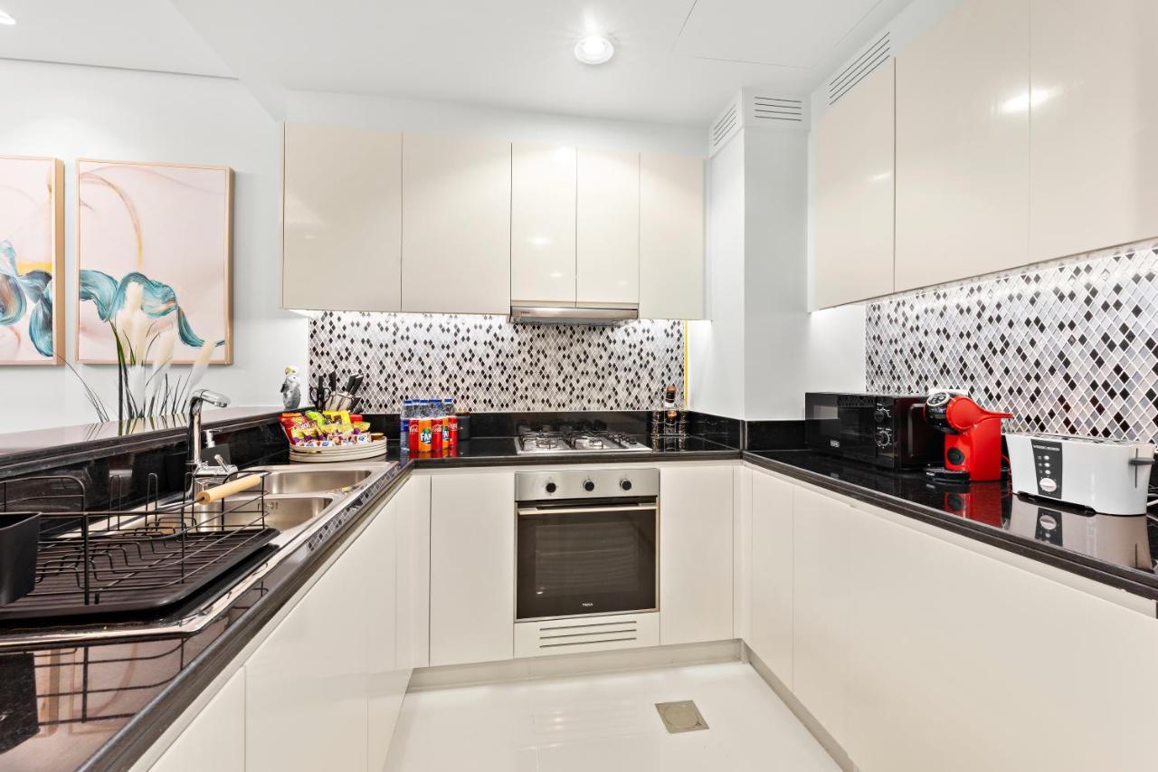 Full Burj Khalifa View Lux 2bedroom With Rooftop Pool Location In Paramount Midtown Appartement