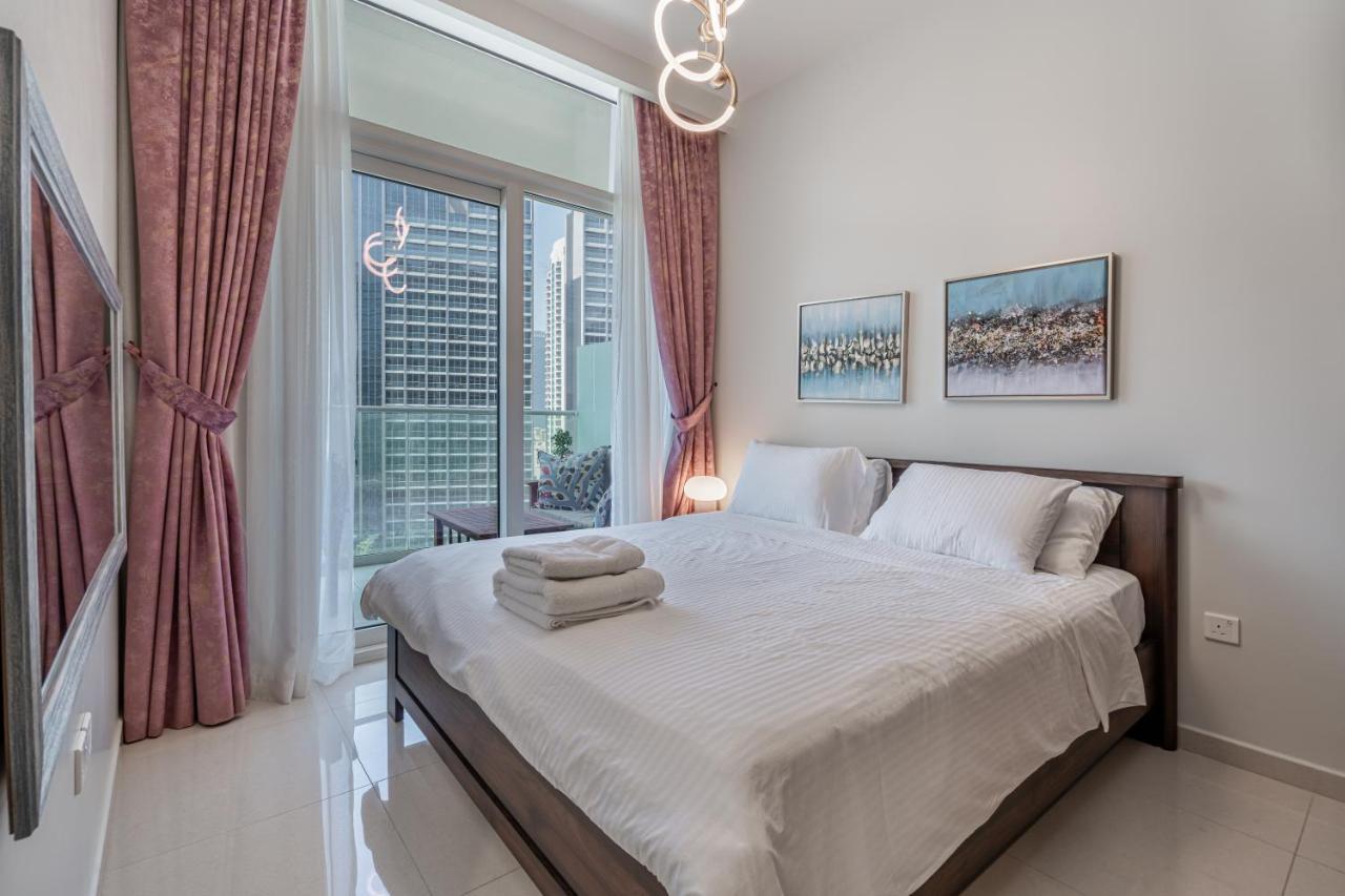 One Bedroom Near Burj Khalifa Mall-5minuts Walk-rva922 Dubái