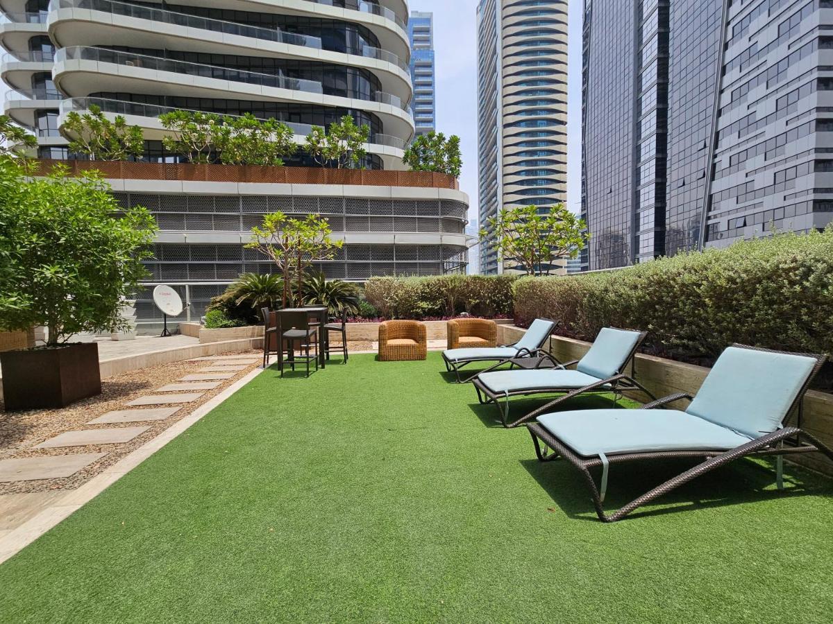 Vacay Lettings - Damac Maison Signature Tower * Dubai
