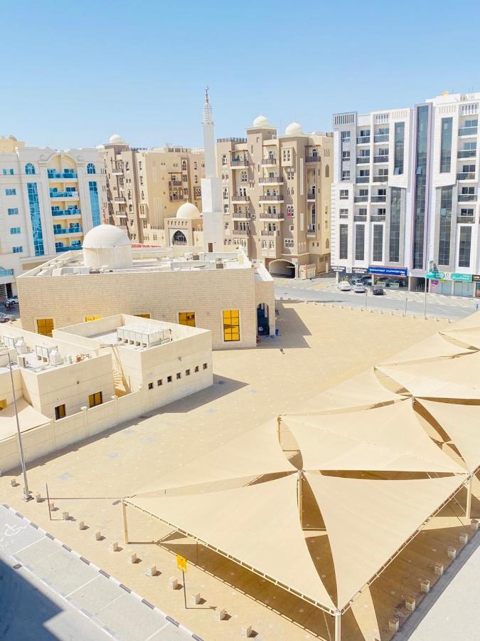 Splendid - Ladies Only - Near Zahia- Near Shj Airport Dubaï