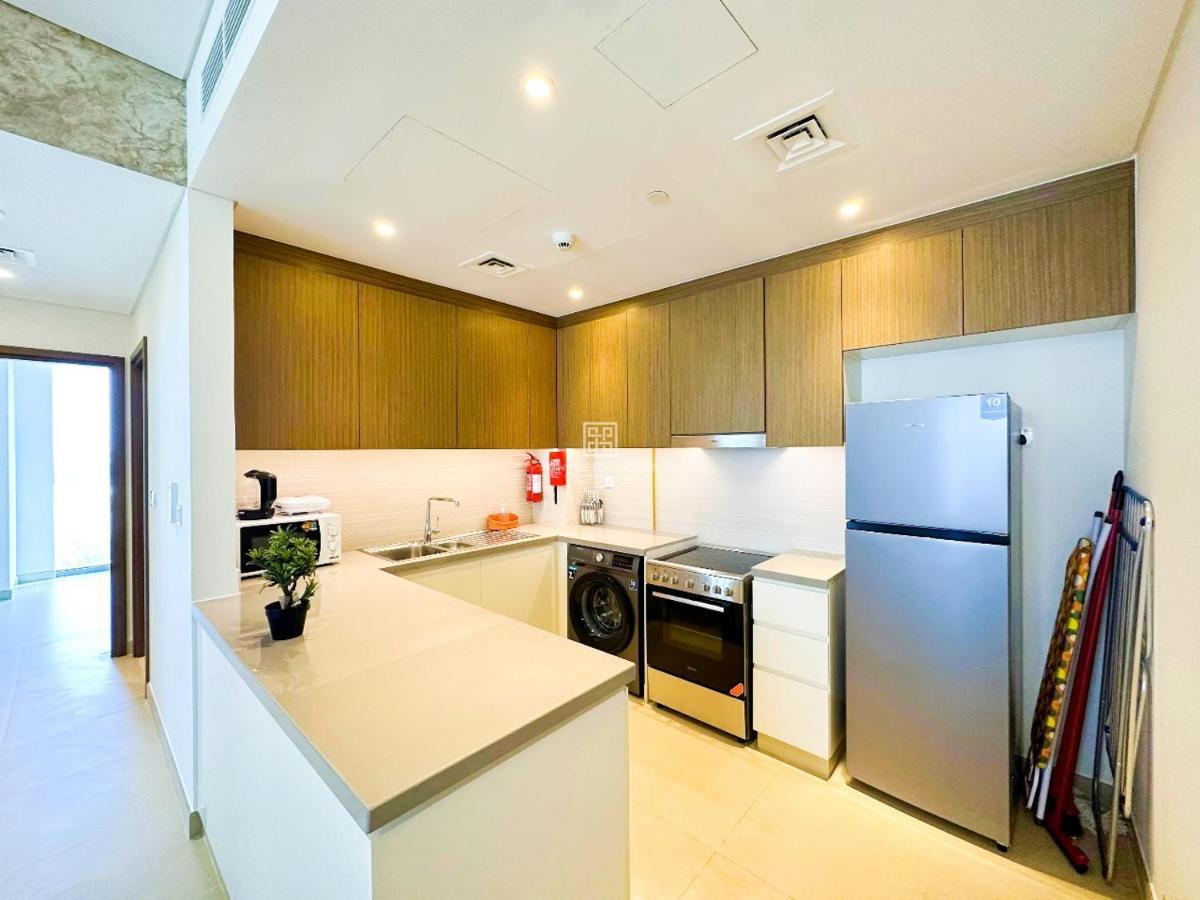 Apartment Emaar Marina: Sea And Ain View Dubai