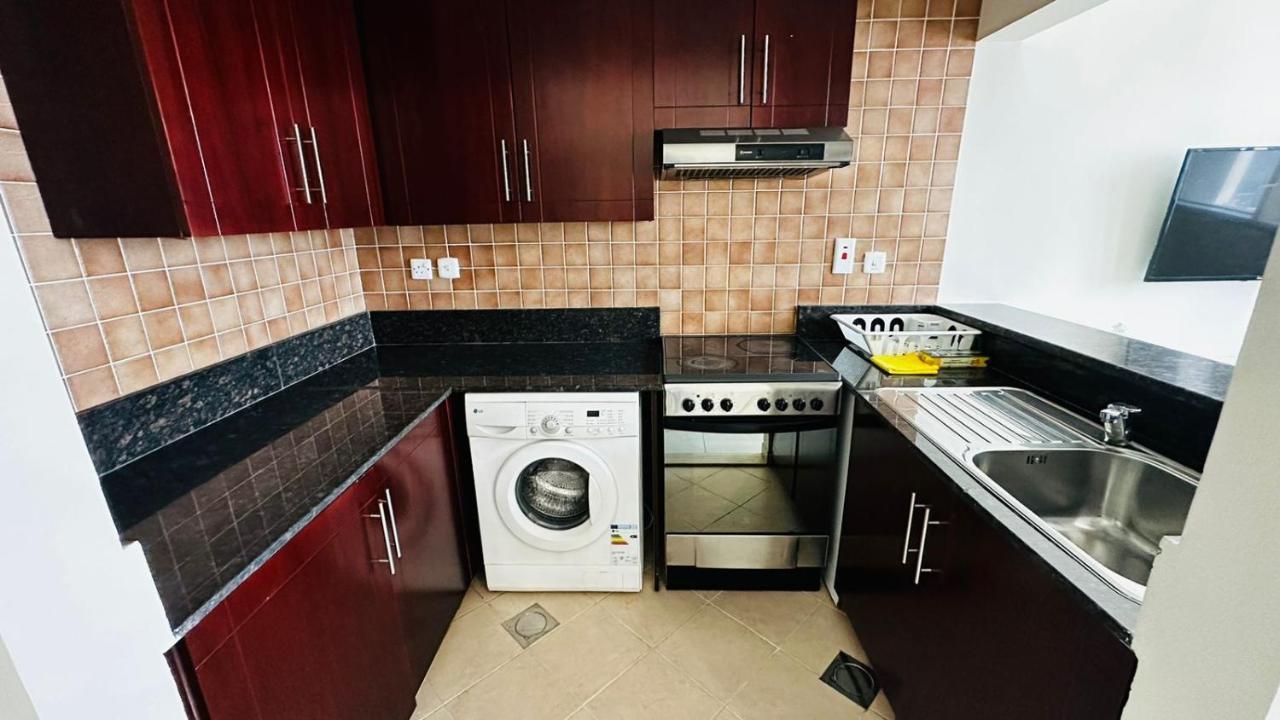 Lakeshore Towers, Cluster Y , Jlt, 1bhk Apartamento Dubái